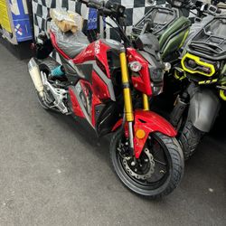 Brand New Boss Motor 200cc Gas Motorcycle 