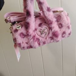 New W Tags $70