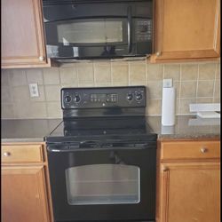 Fridge Stove Dishwasher and Microwave 