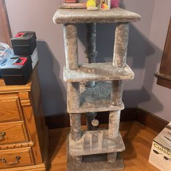 4ft. Cat Tower