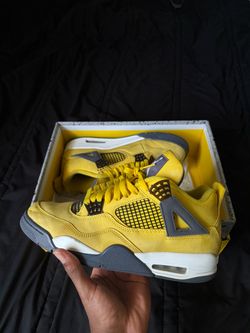 Jordan 4s