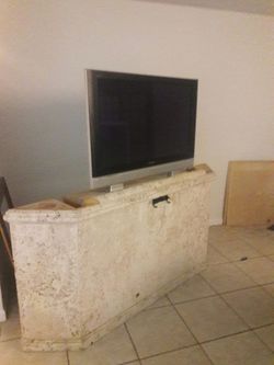 Inca TV Lift and 42" plasma tv