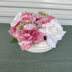 Artificial Floral Arrangement - Model Home Decor 