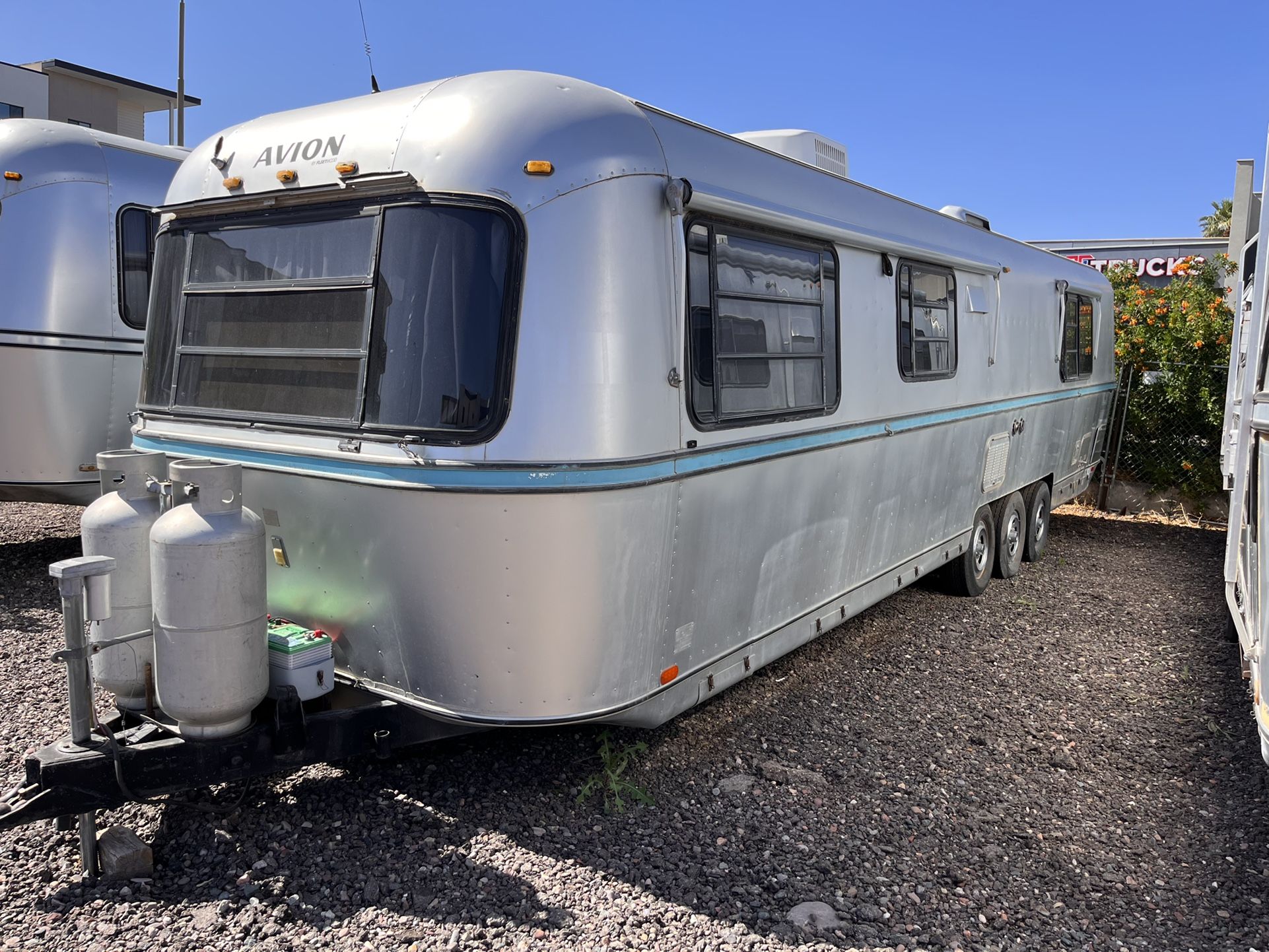 1987 Avion Airstream Travel Trailer