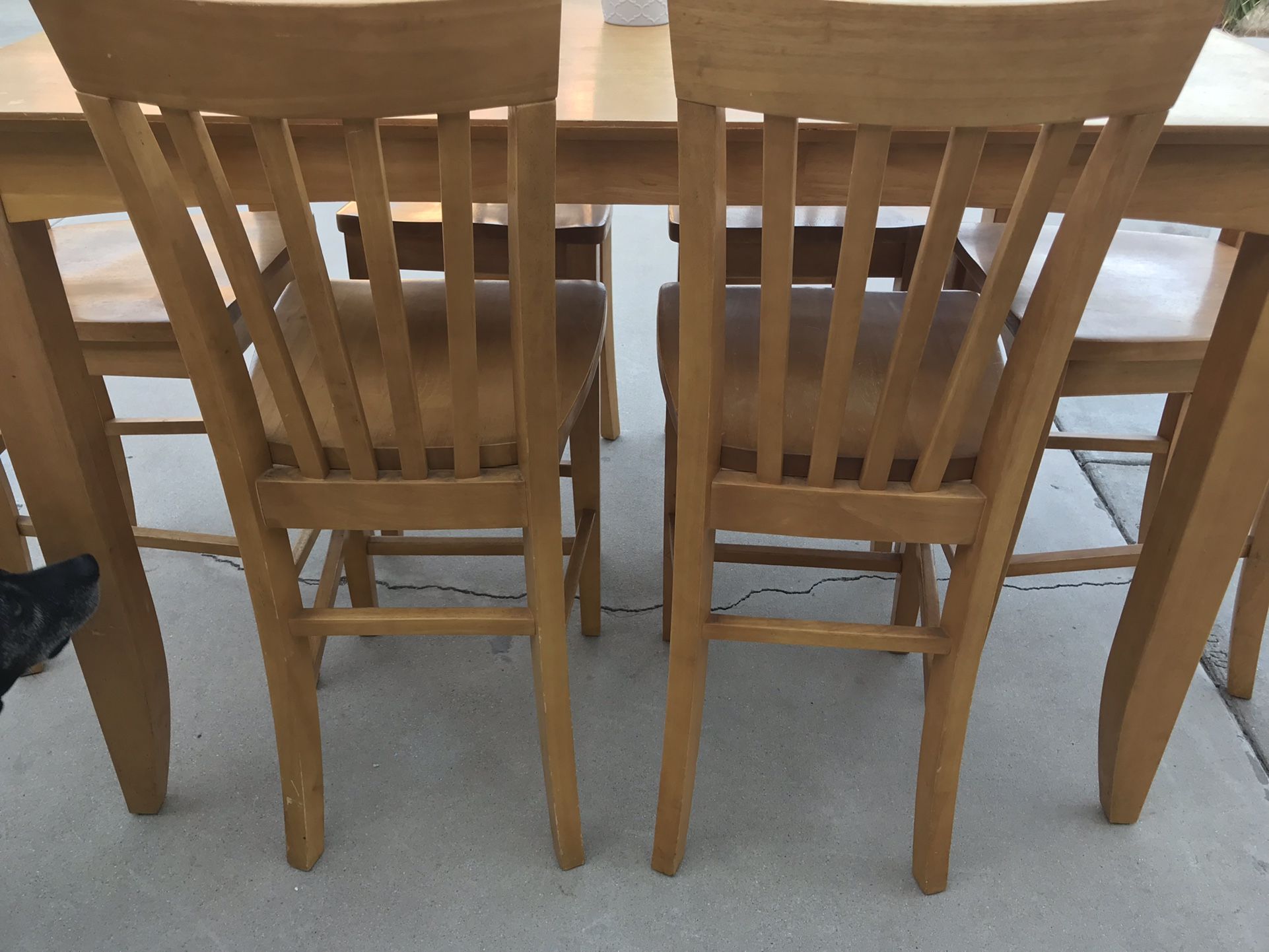 Pending COUNTER HEIGHT DINING SET 