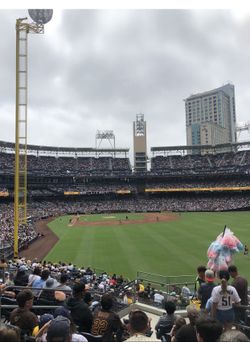 Padres Vs Reds