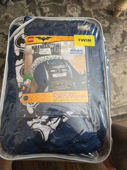 Twin lego batman comforter