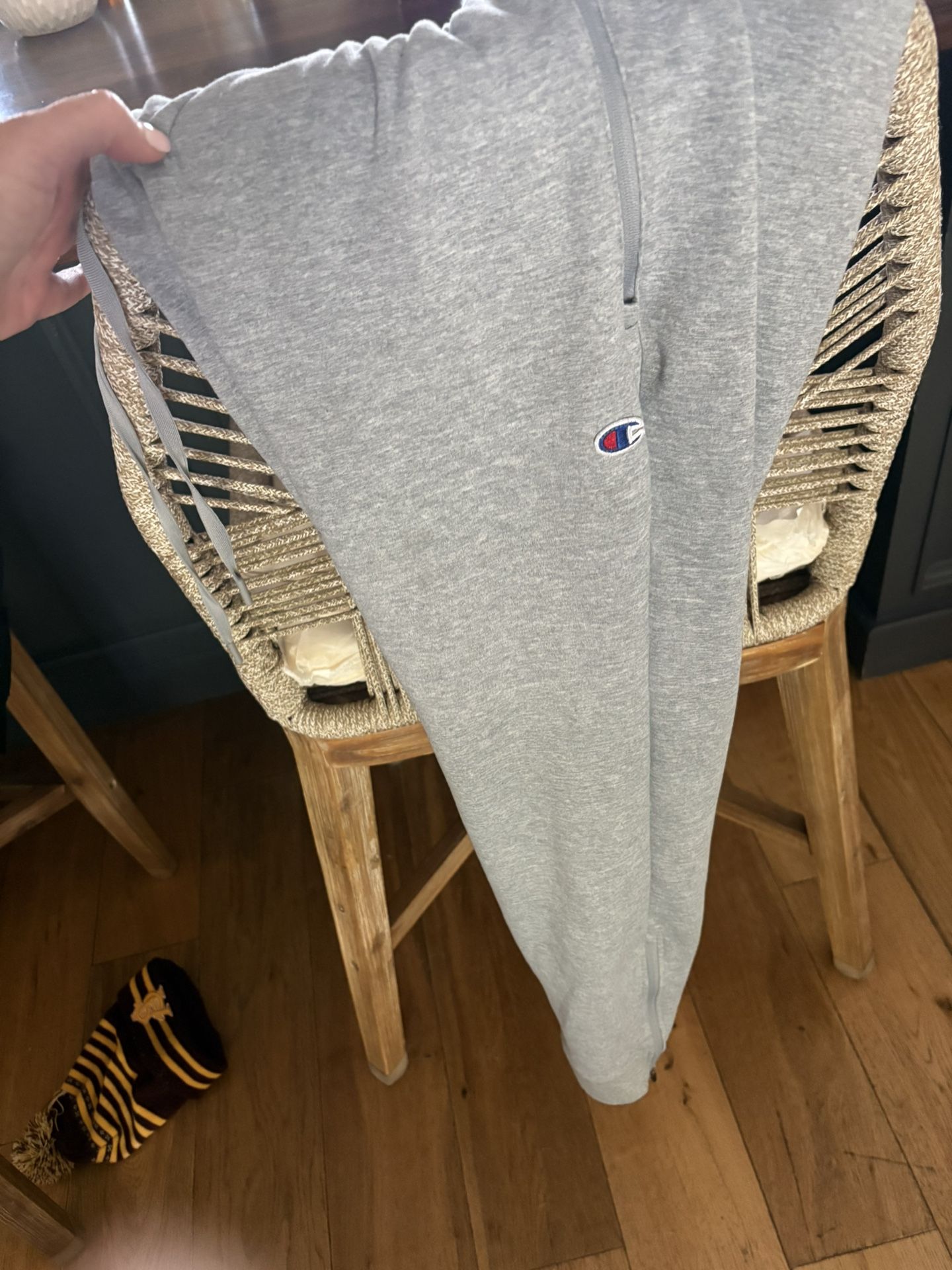Men’s champion sweatpants with zipper bottom