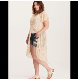 Plus Size Chiffon Duster Blouse