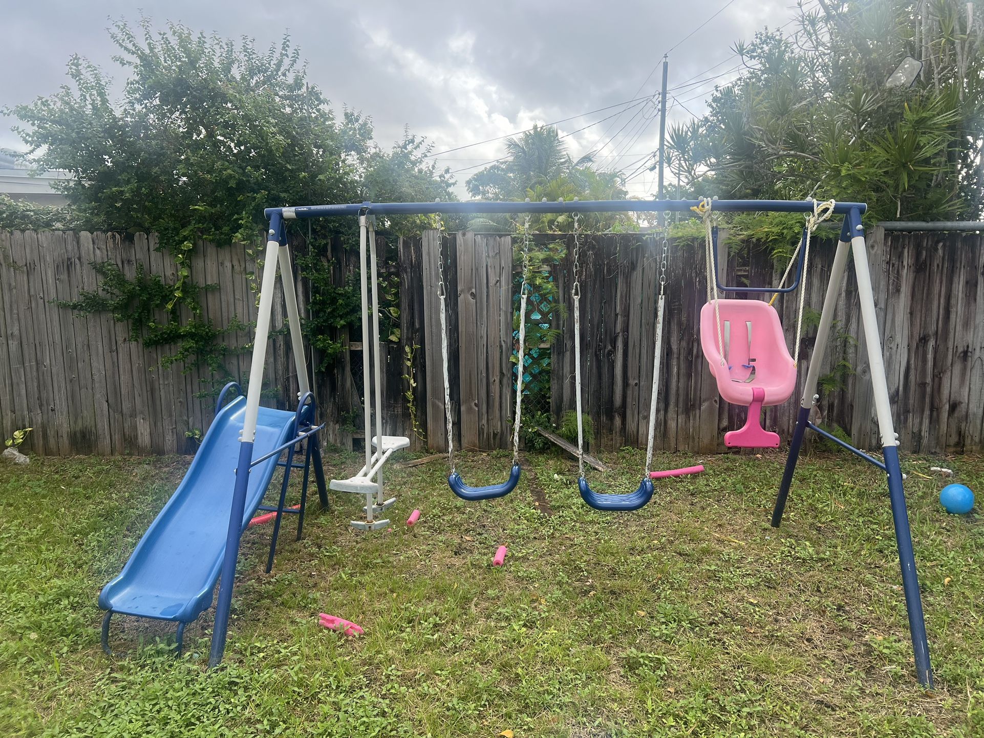 Play Ground Set W/teeter Totter, Slide, 2 Swings & Baby Swing