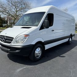 2012 Mercedes-Benz Sprinter Van