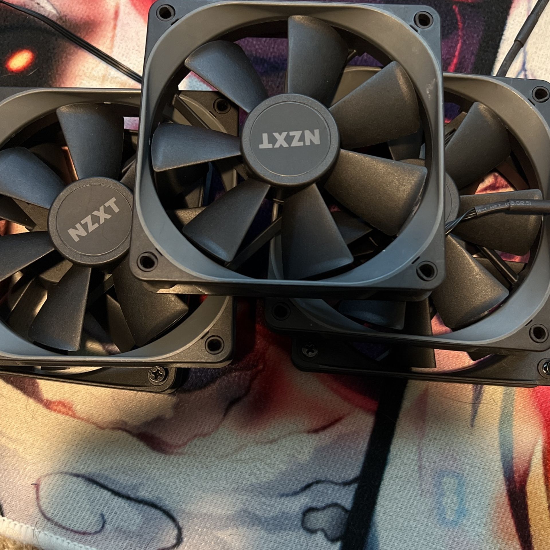 5 NZXT and 1 Be quiet 120mm computer Fans 