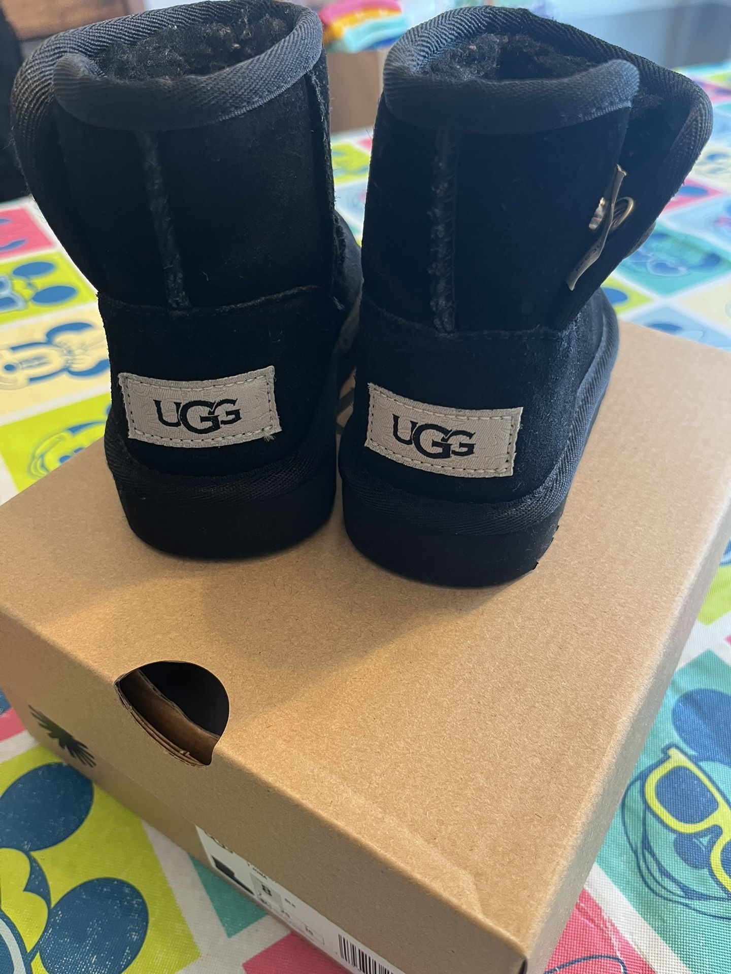 Ugg Toddler / Kids Boots Size 8