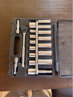 Pittsburgh drive SAE and metric socket set, 18 piece