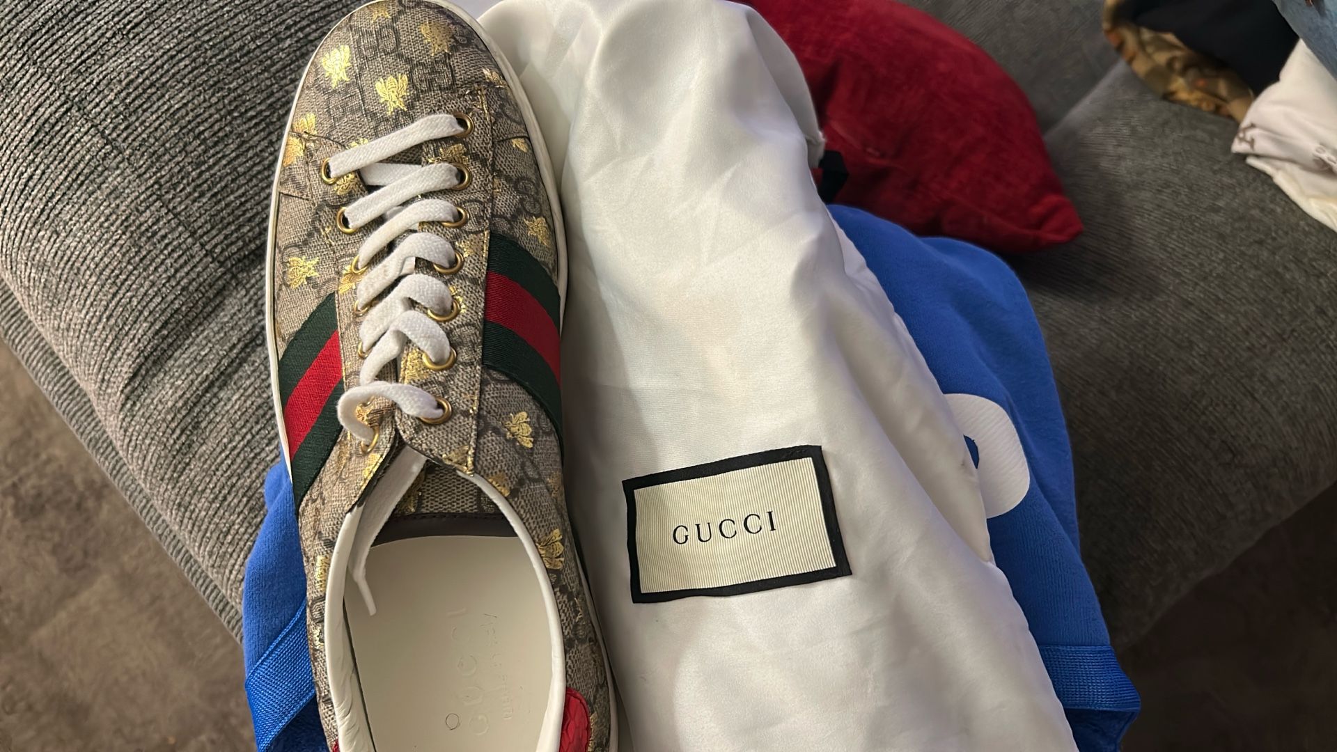 Gucci Bee Size 9