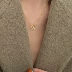 Zircon  pretzel Silver Necklace 