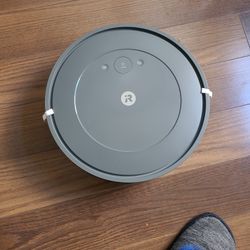 Roomba Essential IRobot