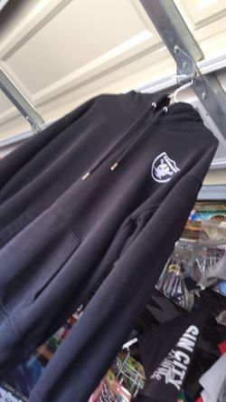 Raiders Sweatshirt Hoodie size adult M