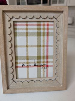 Nicole Miller Home 5x7 Picture Frame