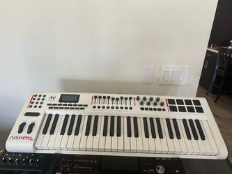 M-AUDIO AXIOM PRO 49