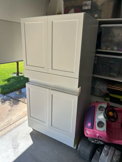 2 vanity cabinets