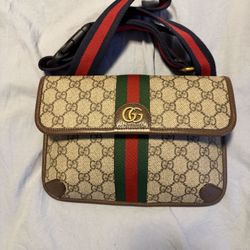 Authentic Gucci  Luxurious Hand Bag