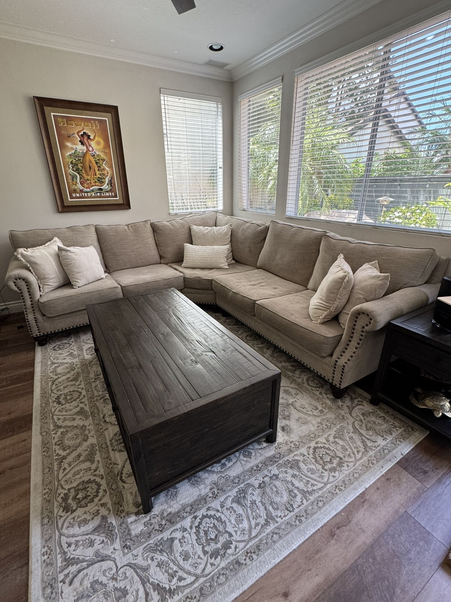 Corner Sectional Couch - Beautiful Custom Designed 