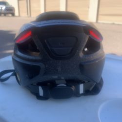 Lumos Smart Bicycle Helmet