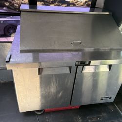 Bison Sandwich Prep Fridge
