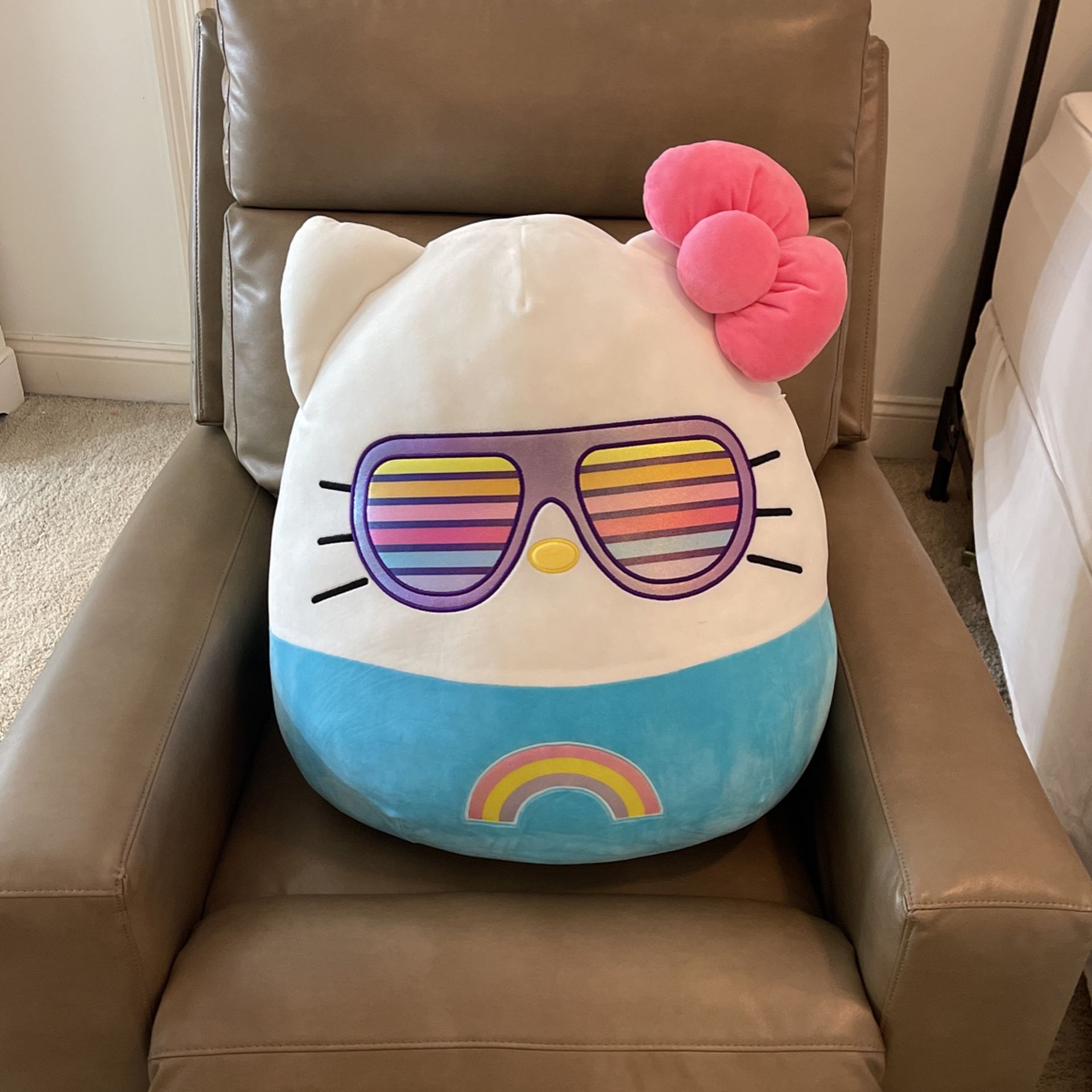 Giant Hello Kitty Squishmallow