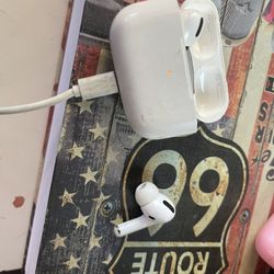 Apple AirPods Pro’s 