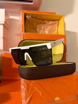 LV SUNGLASSES
