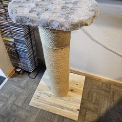 Handmade Cat Scratch Post