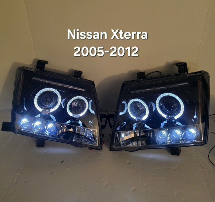 Nissan Xterra 2005-2012 Headlights 