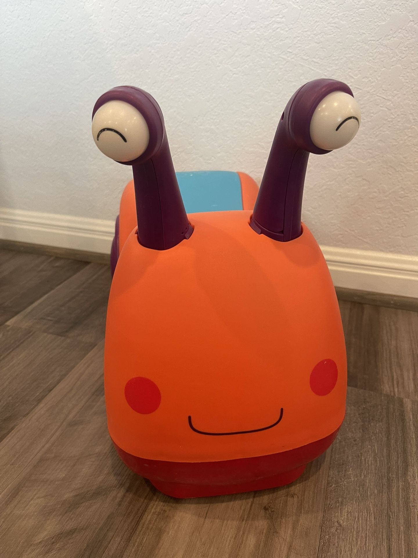 Kid Ride On Snail