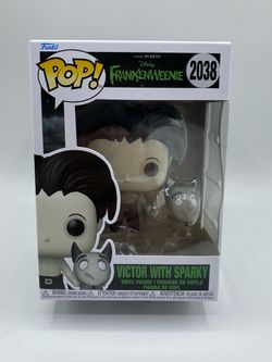 Funko Pop! Disney Frankenweenie #2038 Victor with Sparky with plastic protector