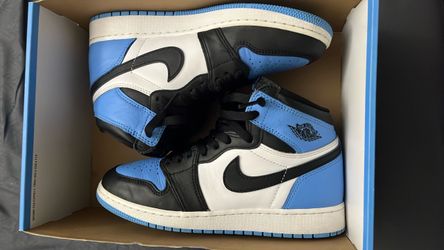 Air Jordan 1 Retro High OG University Blue