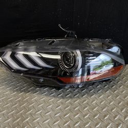 2018-2023 Ford Mustang Headlight