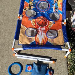 Kids Toss Game