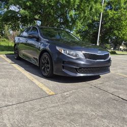 2017 KIA Optima