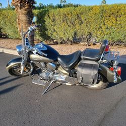 2005 Yamaha V Star 1100 Classic