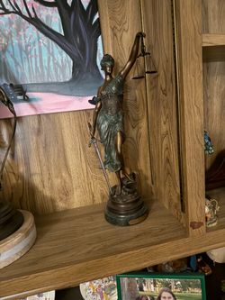 Bass statue