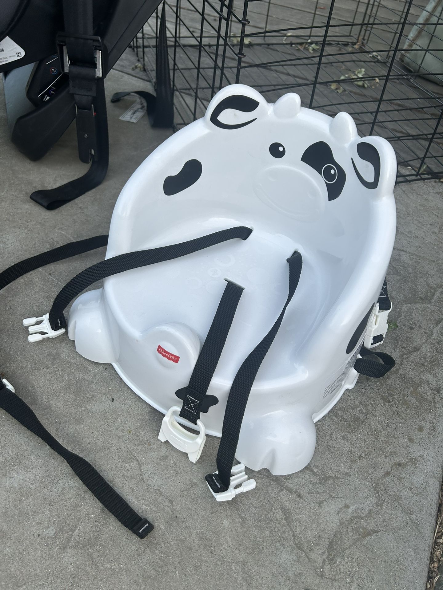 Fisher- Price Baby Seat Cow Black And White