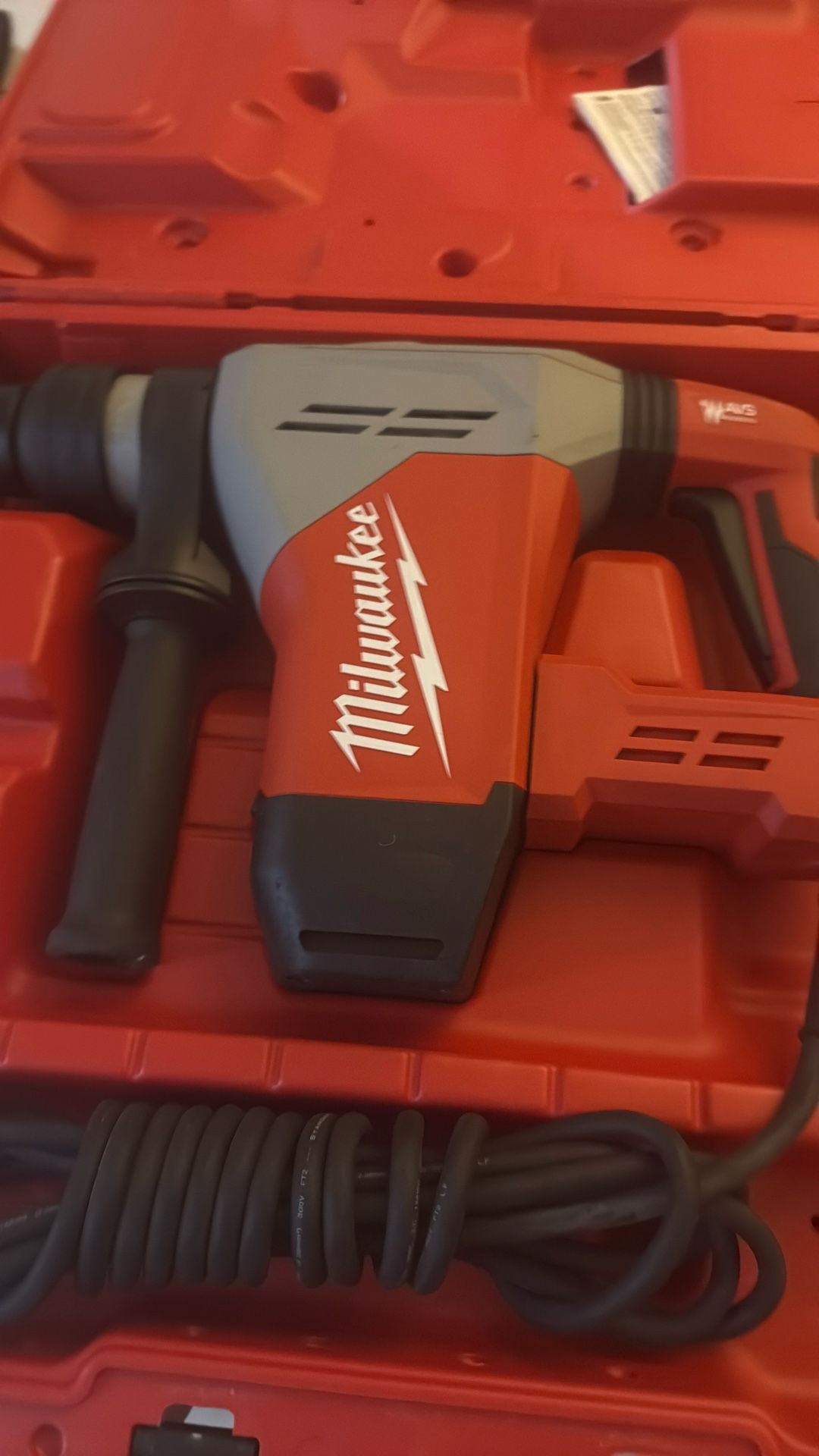 Milwaukee 1-9/16 in. SDS-Max Rotary Hammer