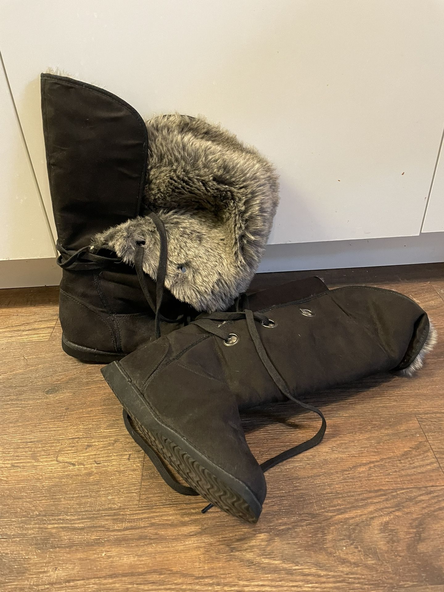 Boots With Fur