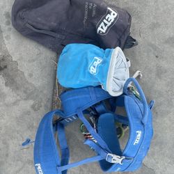 Petzl Climbing Harness + Chalk Bags + Gear – Complete Setup
