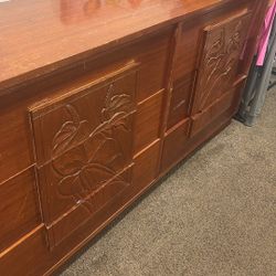 Hawaiian Antique Wood . 