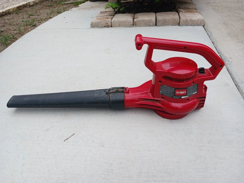 Leaf Blower