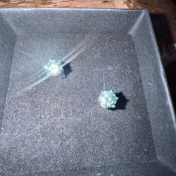 1 Carat VVS Diamond Earrings