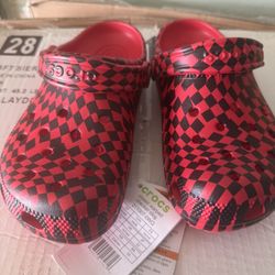 Brand New Crocs Shoes Women’s Size 6/ Kids Size 4